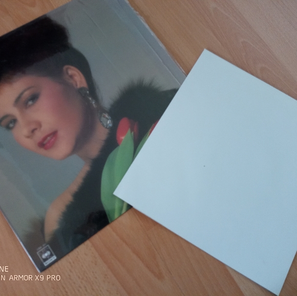 CBS Vinyl Chinese with FREE poster - Picture 2 of 16